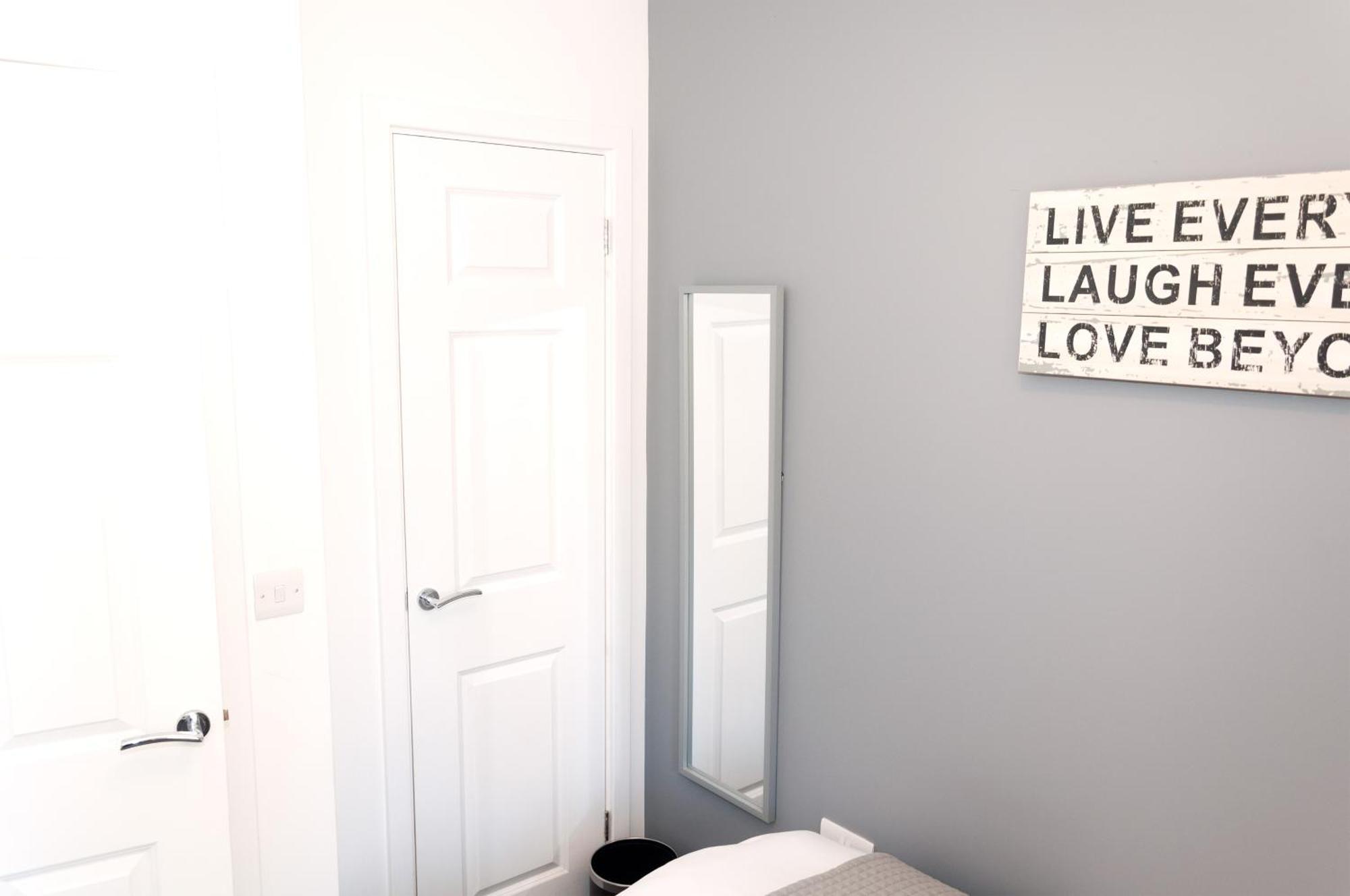 Riverside Stays, Modern House Stays, Shefford, Bedfordshire Экстерьер фото